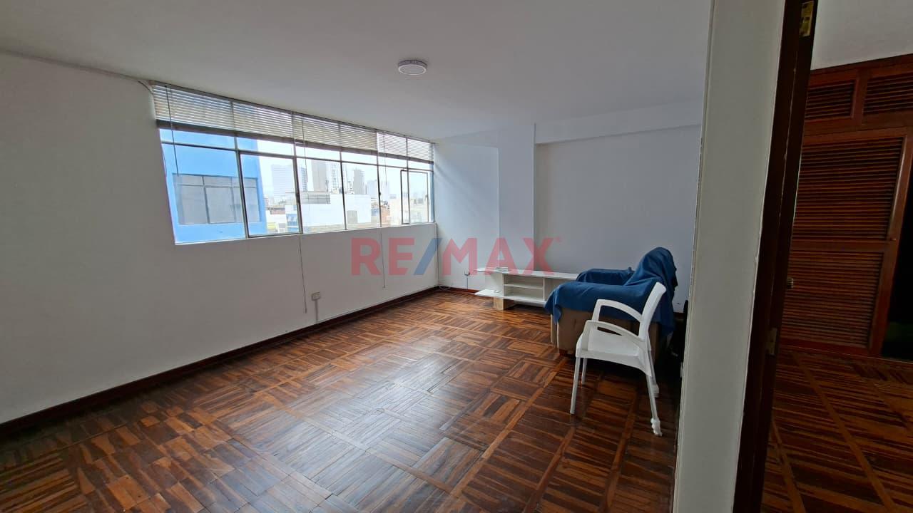 Departamento En Alquiler - Espacioso Y Acogedor — foto 4