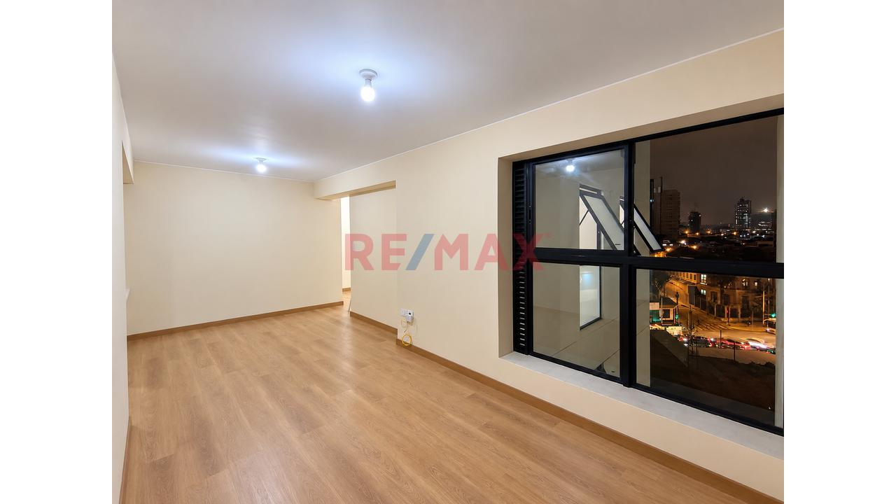 Alquilo Dpto En Jesús María | 3 Dormit. | 2 Baños | Piso 8 | 72.5M² |