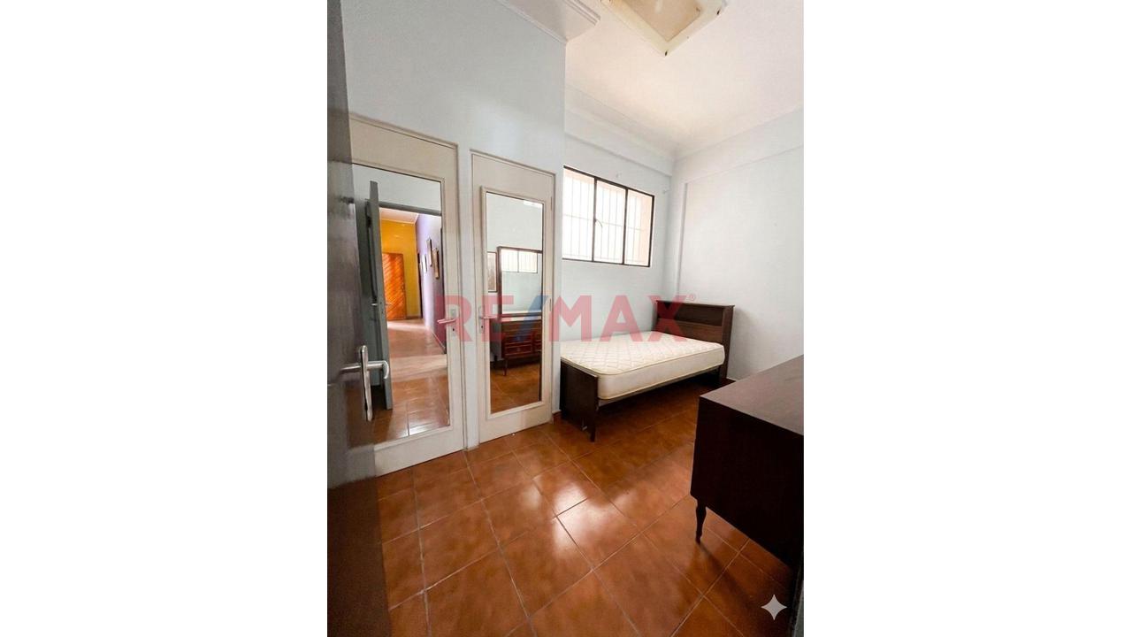 Lindo Departamento Con Vista Al Mar En El Balneario De Ancon - 5