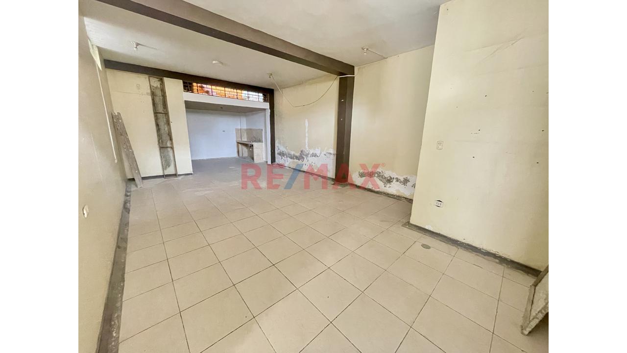Venta Casa En Esquina Urb. Las Brisas - Chiclayo - 3