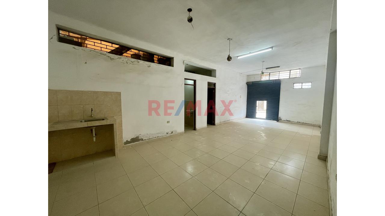 Venta Casa En Esquina Urb. Las Brisas - Chiclayo - 5
