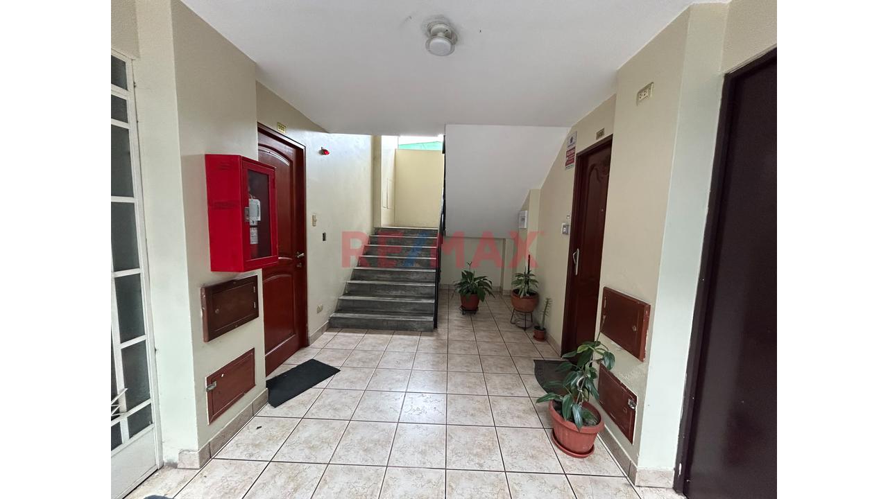 Se Vende Dpto Remodelado En Cercado De Lima 65M² | 3 Dormit. | 2 Baños | Piso 4 |  Cerca A La Universidad San Marcos. — foto 12