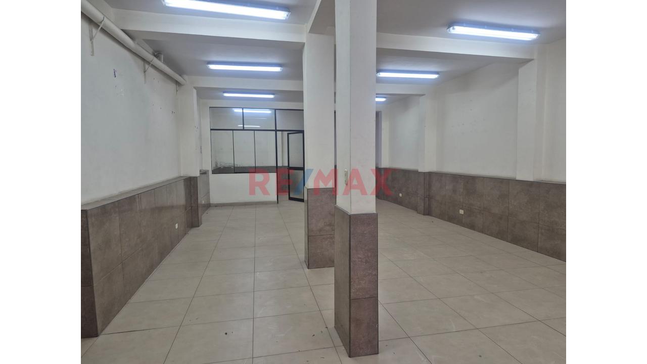 ¡Alquila Local Comercial De 120 M² En Ate! Ubicación Estratégica Para Impulsar Tu Negocio — foto 7