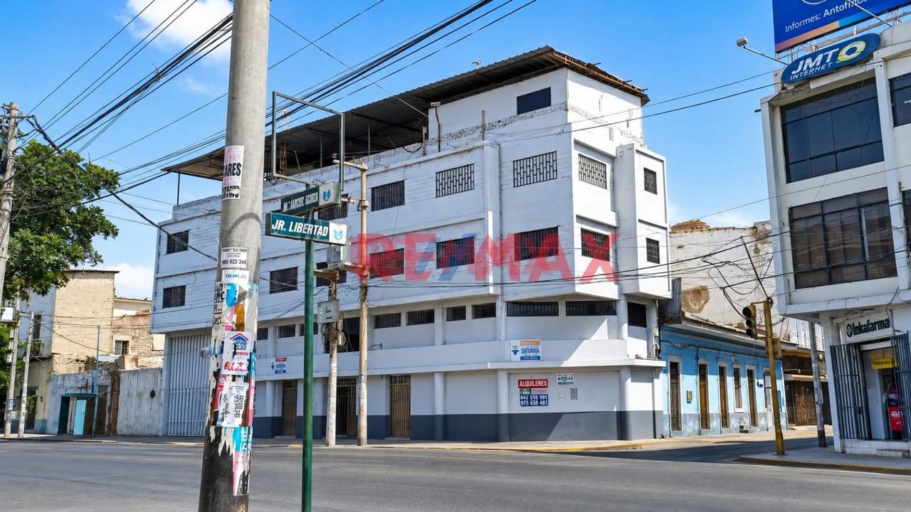 ✔✔Alquilo🚀 ¡Estratégico Local Comercial En Av. Sánchez Cerro! (Ideal Oficinas, Consultorios, Showroom O Estéticas) 🚀🚀Av. Sánchez Cerro Esquina Con Libertad A Media Cuadra Del Puente Sánchez Cerro A - 7