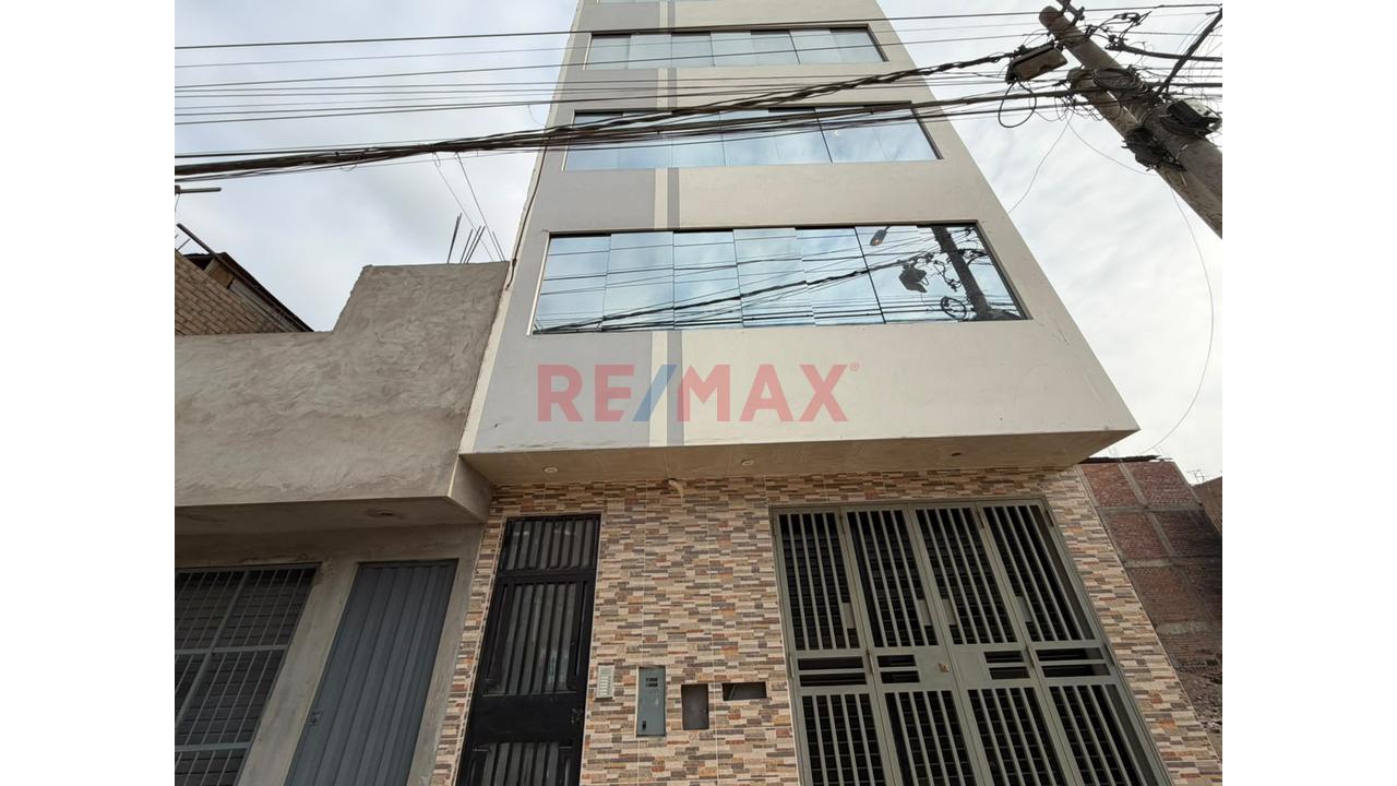 Departamento En Venta En Urbanización Santo Domingo – 5.ª Etapa