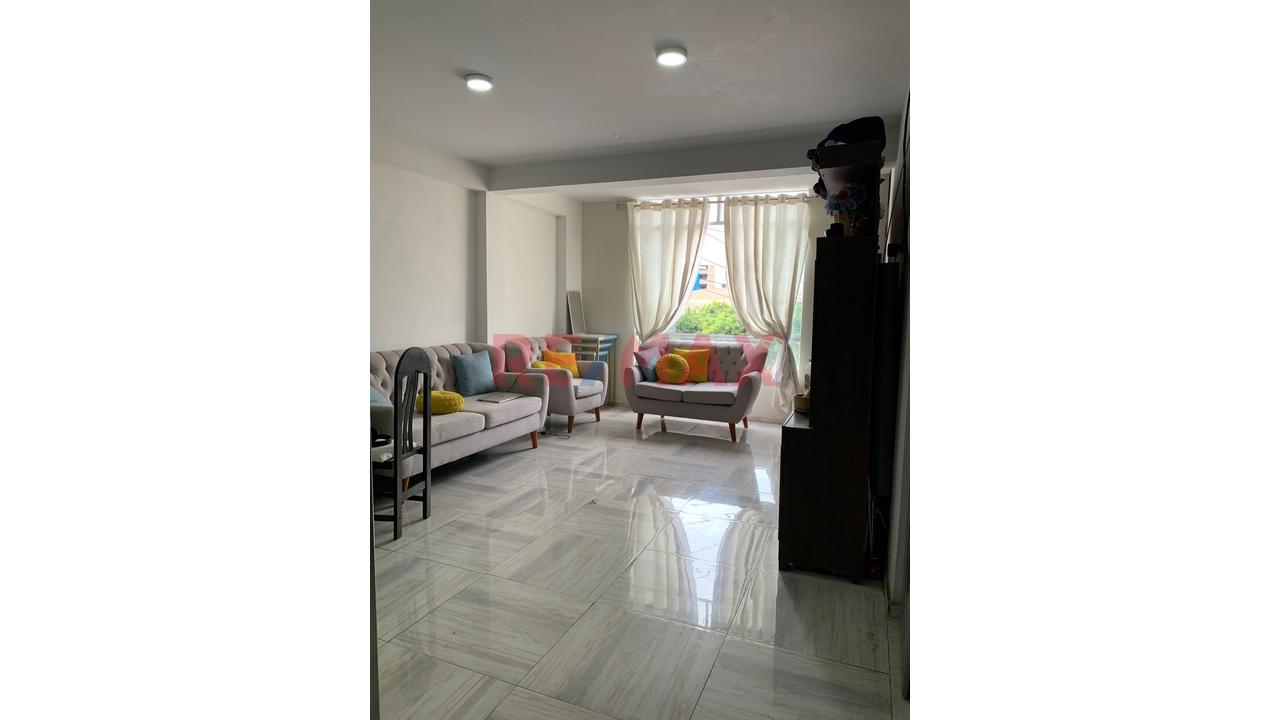 Departamento En Venta En Las Flores San Juan De Lurigancho