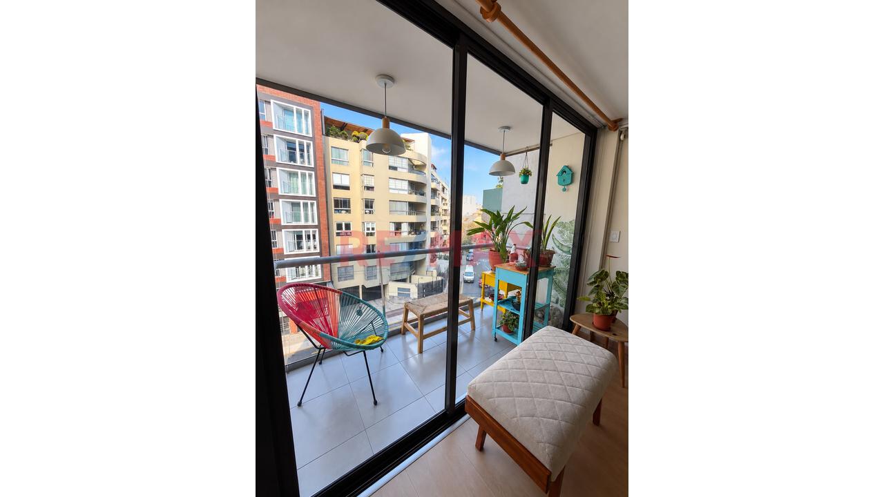 Vendo Departamento Recien Remodelado Miraflores + 2 Estacionamientos + Deposito — foto 5