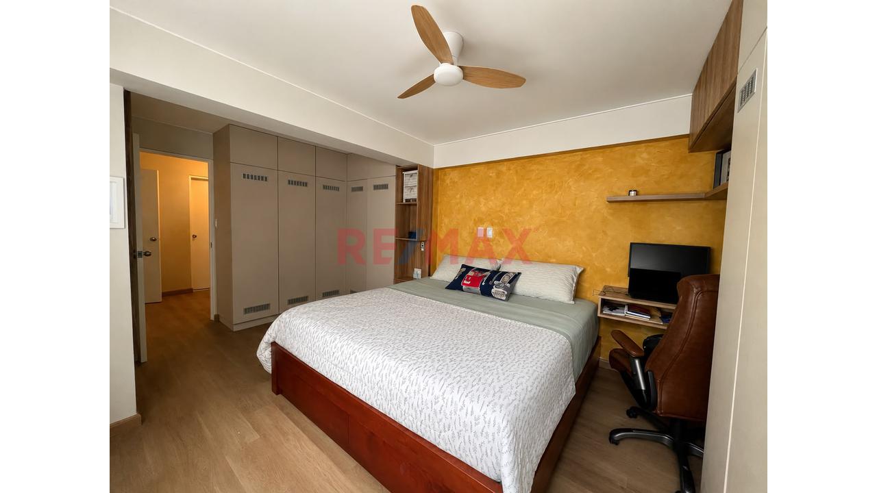 Vendo Departamento Recien Remodelado Miraflores + 2 Estacionamientos + Deposito — foto 9