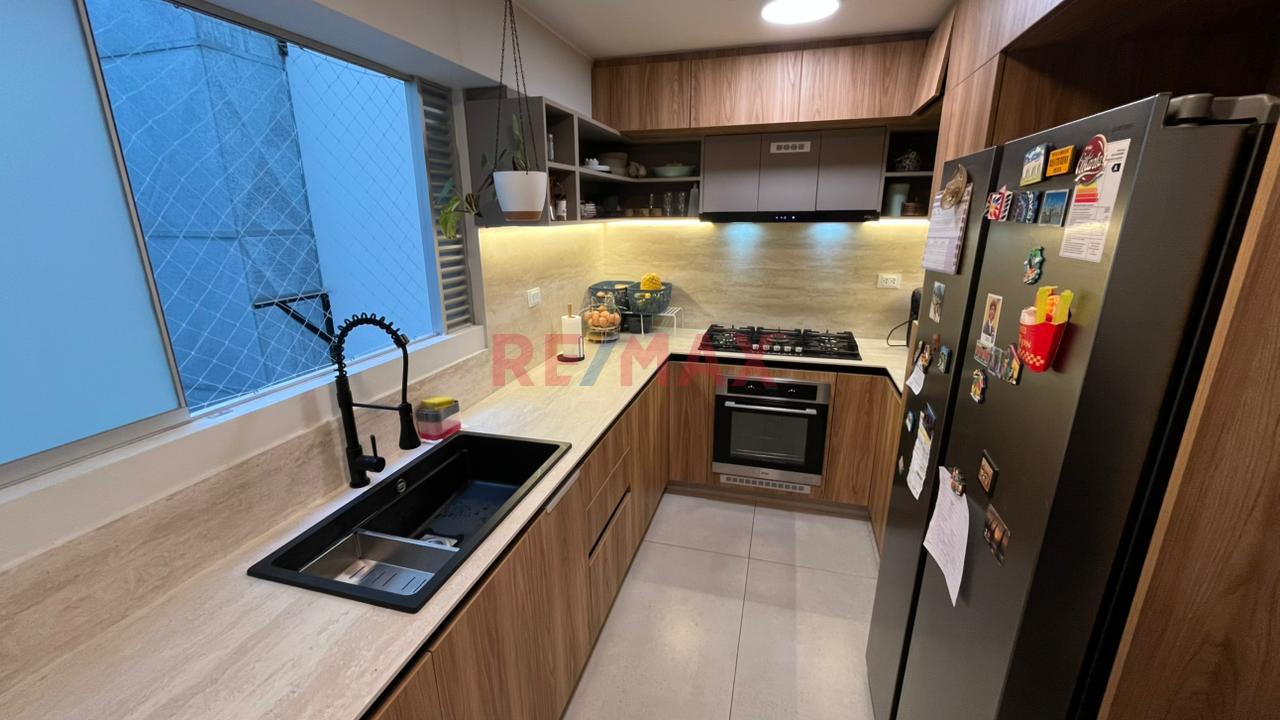 Vendo Departamento Recien Remodelado Miraflores + 2 Estacionamientos + Deposito — foto 6