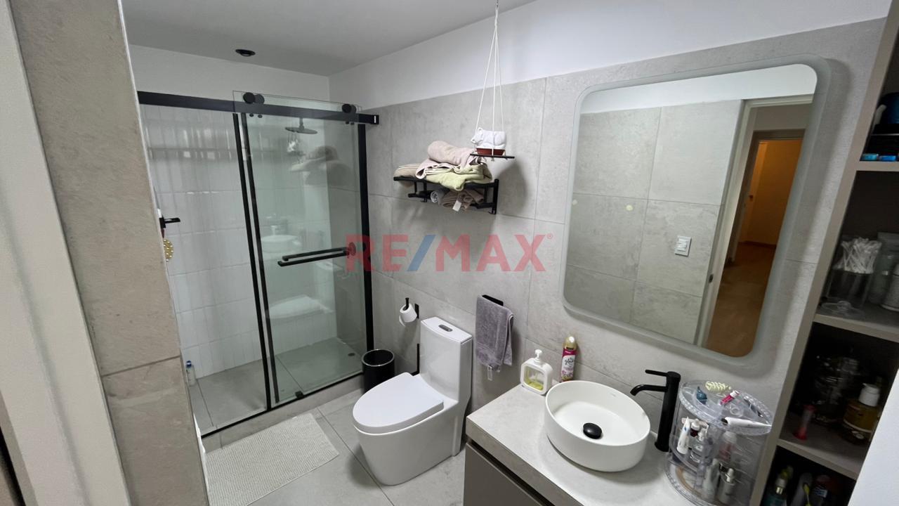 Vendo Departamento Recien Remodelado Miraflores + 2 Estacionamientos + Deposito — foto 12