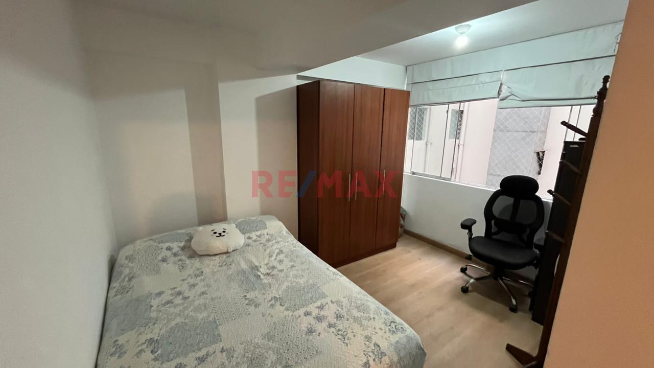 Vendo Departamento Recien Remodelado Miraflores + 2 Estacionamientos + Deposito — foto 11