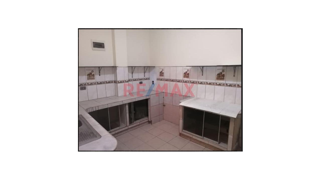 Se Vende Casa De 2 Pisos En Puente Piedra — foto 4