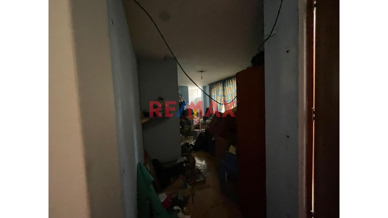 Amplio Terreno De 1,005 M² Con 2 Casas – Gran Potencial De Inversión En Comas — foto 9
