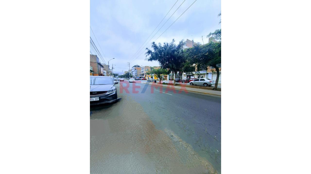 Se Alquila Local En Los Olivos Av Los Alisos Cuadra 14 Los Olivos - 16