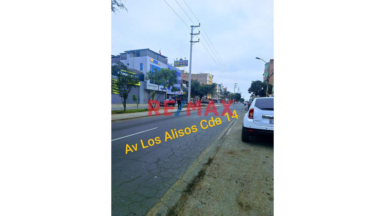 Se Alquila Local En Los Olivos Av Los Alisos Cuadra 14 Los Olivos - 1