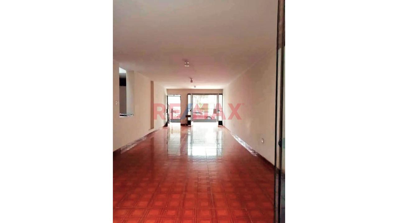 Se Alquila Local En Los Olivos Av Los Alisos Cuadra 14 Los Olivos - 2
