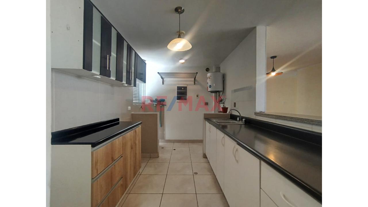 🏡¡Compra Tu Depa Moderno + Cochera En Chorrillos! Con Una  Ubicación Estratégica Cerca A Todo ✨ — foto 8