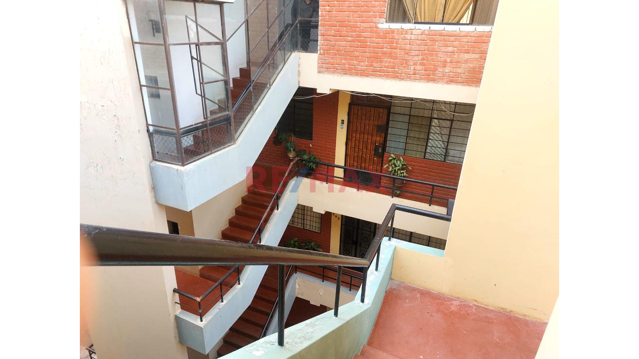 Vendo Hermoso Y Amplio Departamento Flat En San Eduardo – Chiclayo — foto 3