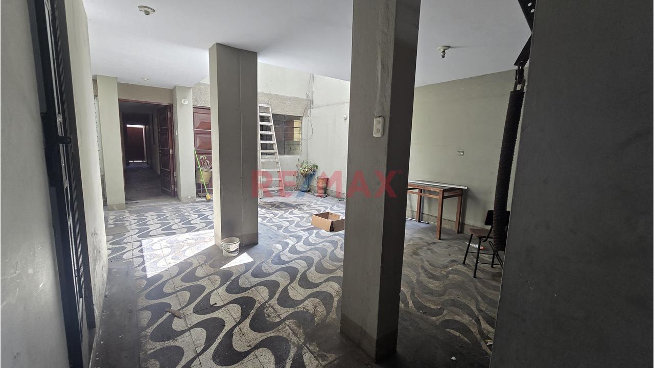 Local Comercial En Alquiler – 240 M² En Av. Rafael Escardó, San Miguel — foto 3
