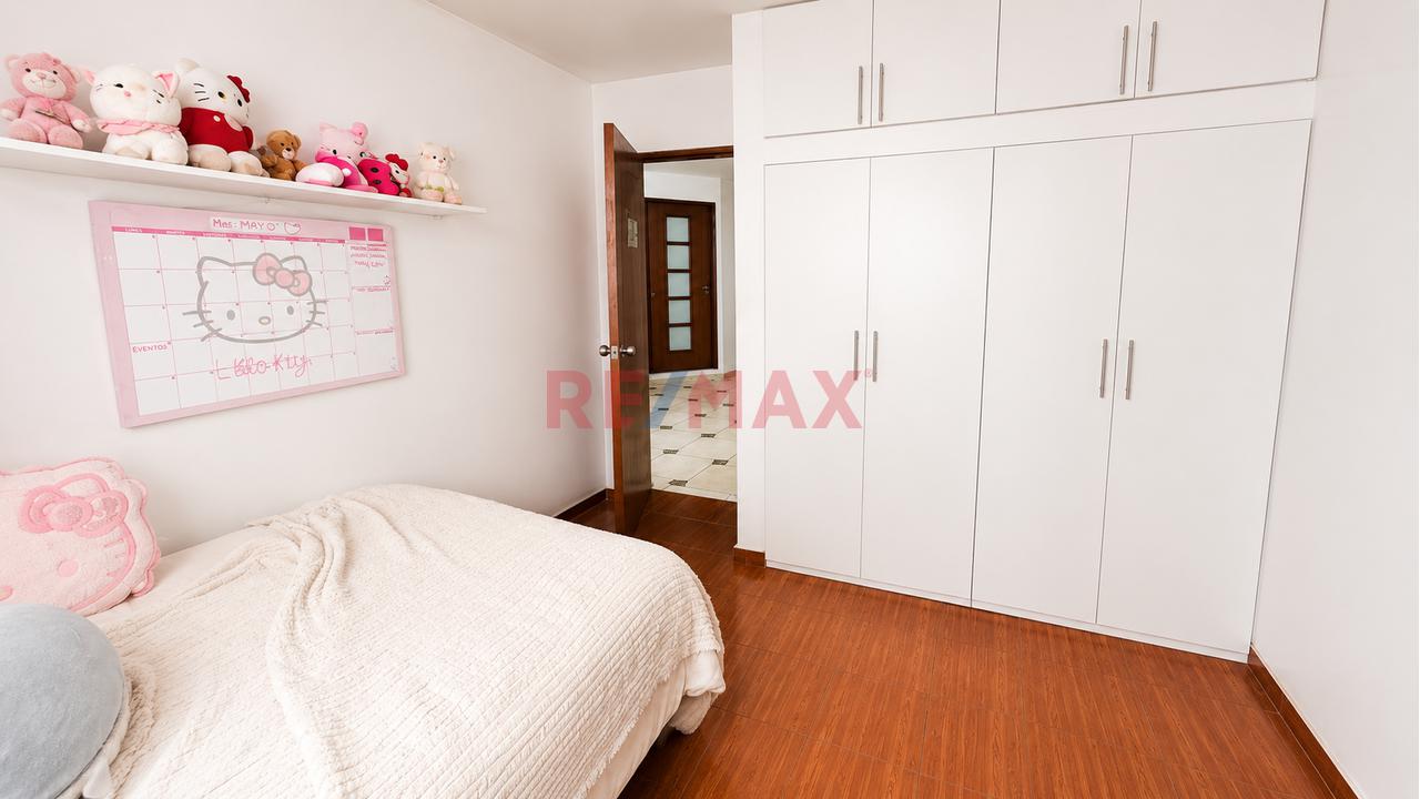 Gran Oportunidad: Se Vende Casa En La Molina Super Amplia De 4 Habitaciones Y Un Mini Departamento - 13