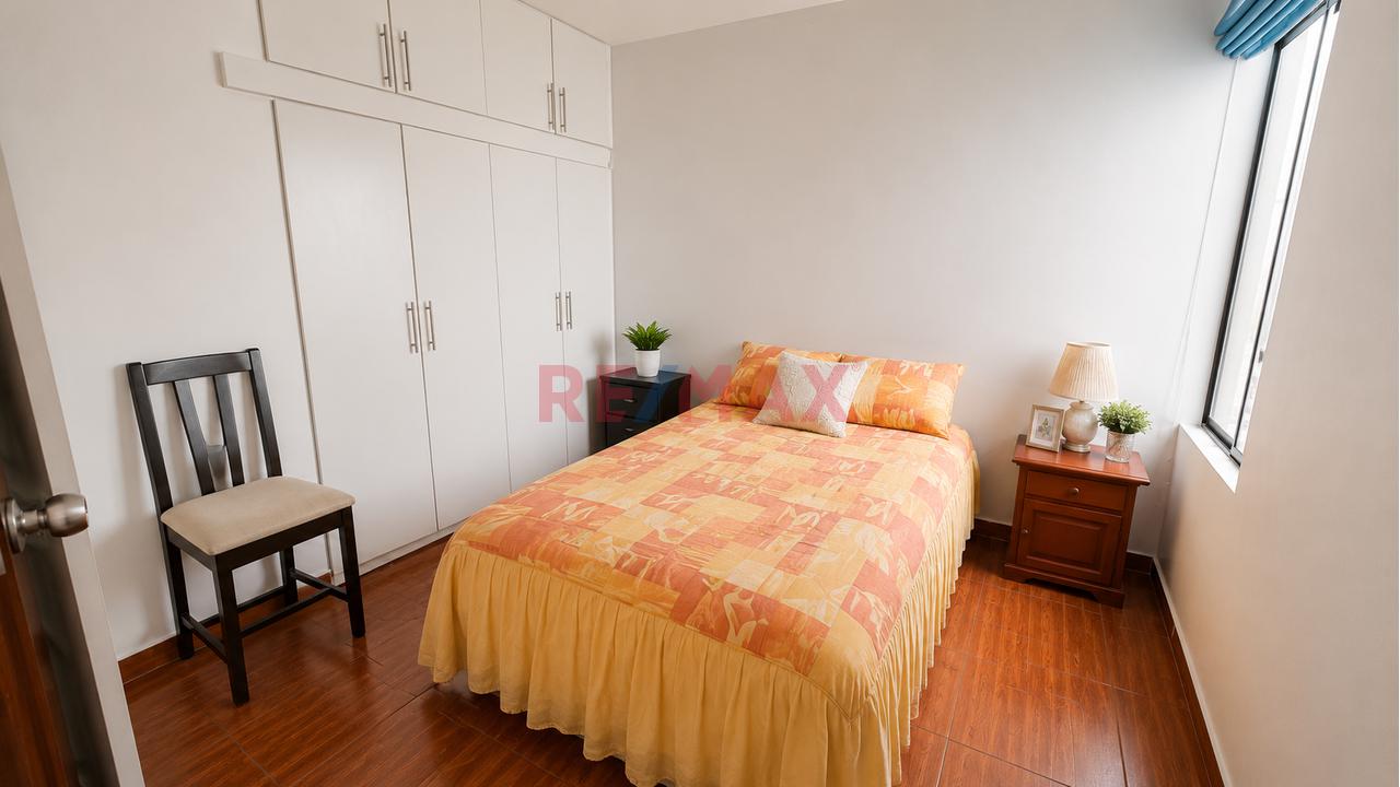Gran Oportunidad: Se Vende Casa En La Molina Super Amplia De 4 Habitaciones Y Un Mini Departamento - 12