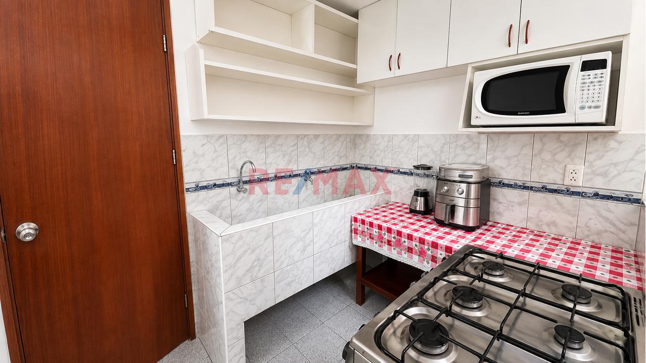 Gran Oportunidad: Se Vende Casa En La Molina Super Amplia De 4 Habitaciones Y Un Mini Departamento - 6