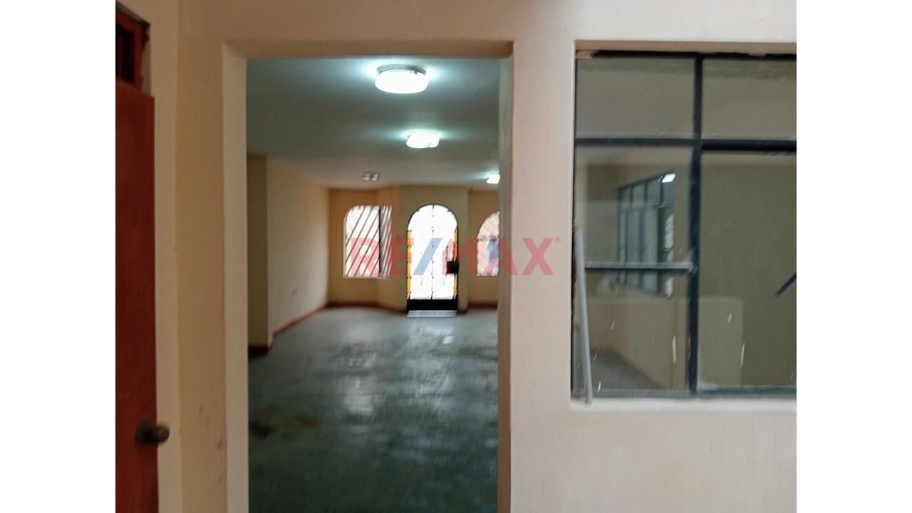 Venta Casa Saneada 3 Pisos Smp — foto 9