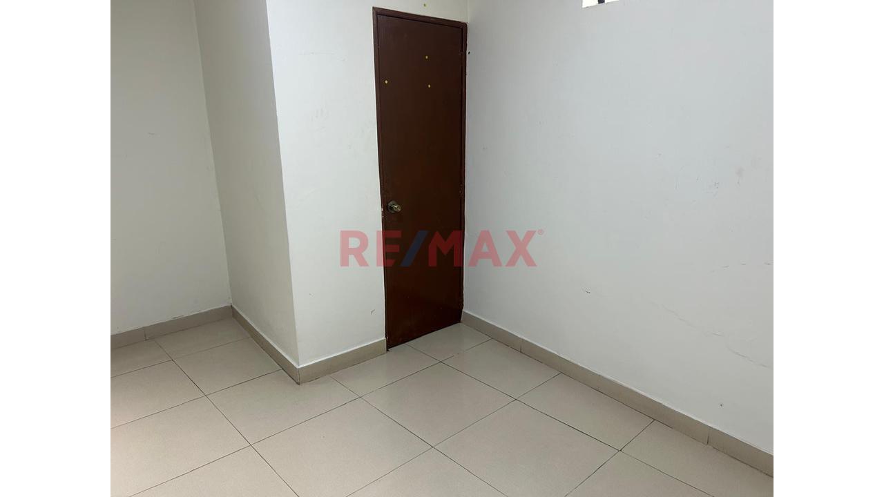 🏢 Alquiler De Oficina / Local Comercial – La Molina - 6