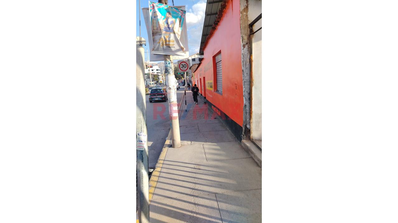 Terreno En Av. La Cultura Con Diagonal Angamos 958 M2 - 3