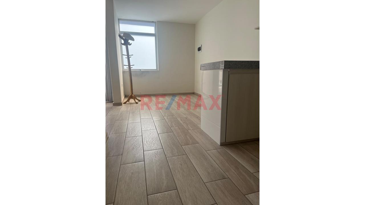 Se Alquila Departamento Amoblado En Urbanizacion Agricultura Jlbyr - 7