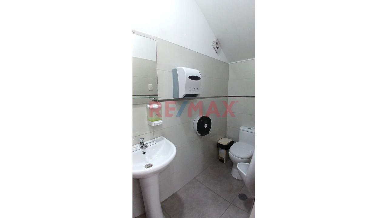 Alquiler De Local Comercial En Plena Av Tahuantinsuyo - La Esperanza - 6