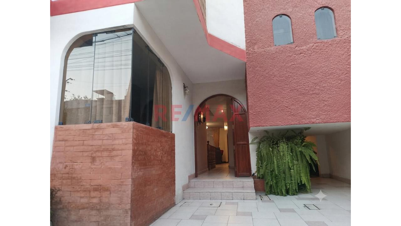 Vendo Amplia Casa En Urb. Mayorazgo - Ate, Límite Con La Molina — foto 7