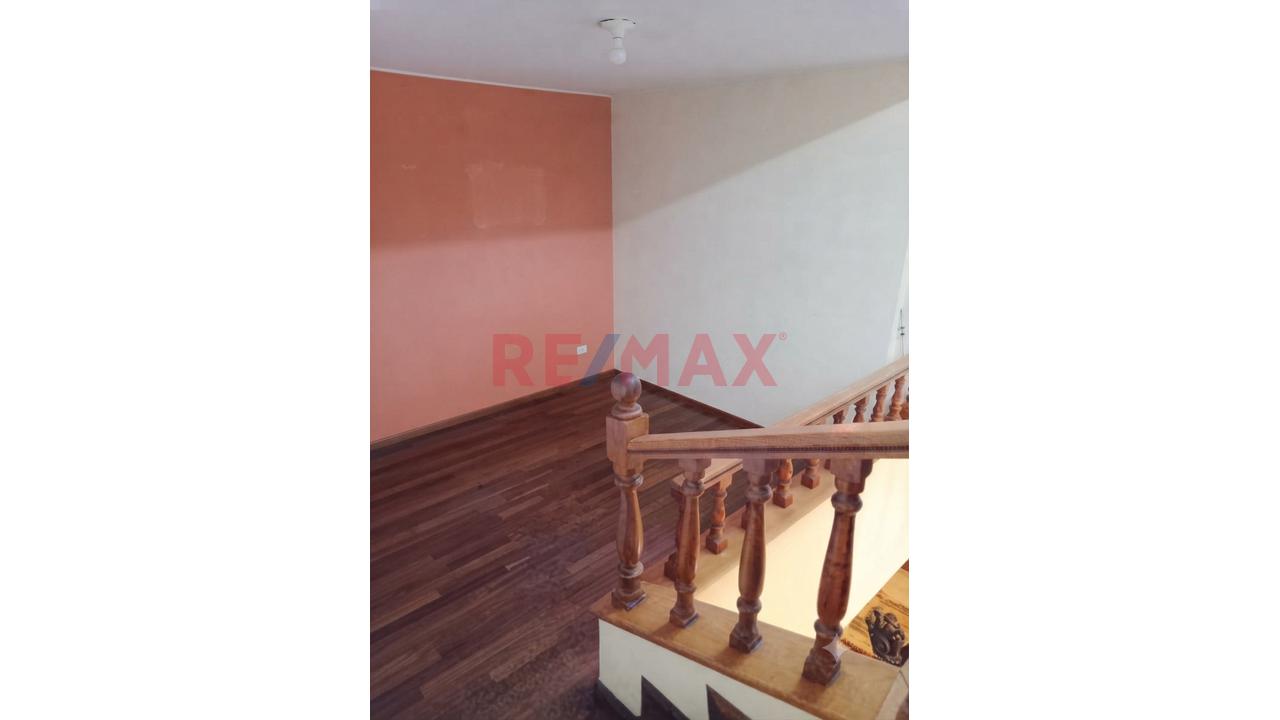 Vendo Amplia Casa En Urb. Mayorazgo - Ate, Límite Con La Molina — foto 10
