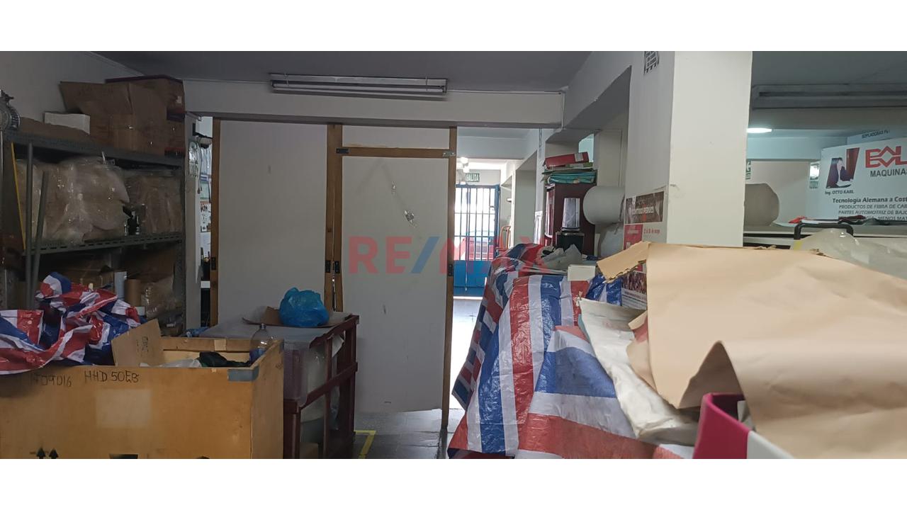 Se Vende Local Comercial En Av. Nicolás Arriola San Luis - 2