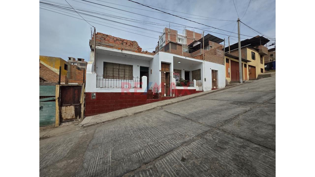 Se Vende Casa Como Terreno En Mollendo - 2