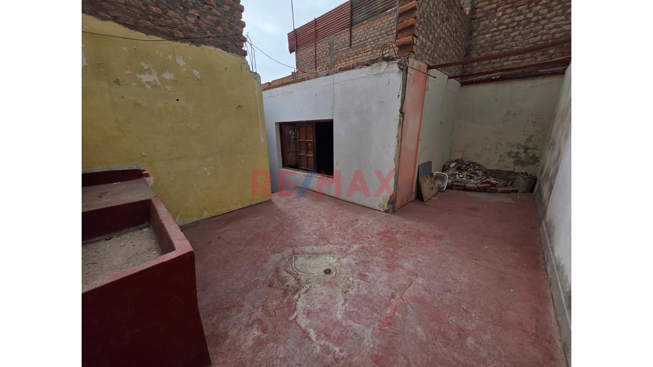 Se Vende Casa Como Terreno En Mollendo - 4