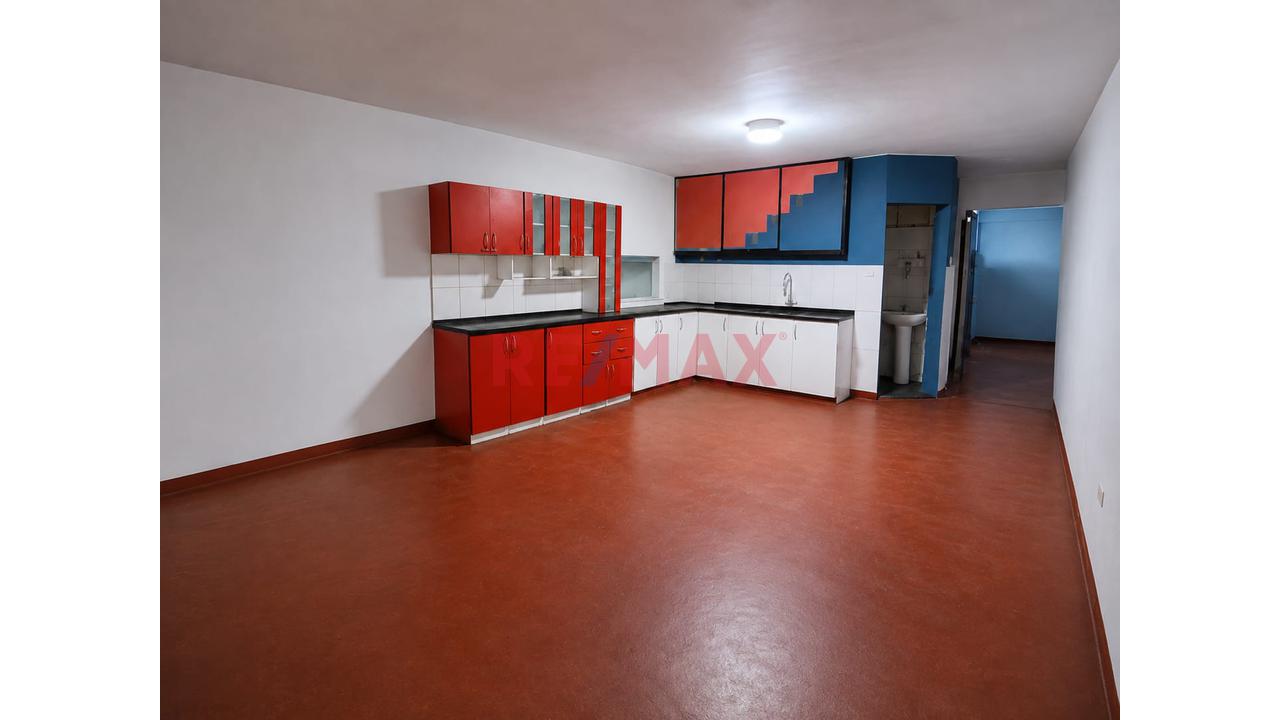 🔥 ¡Oportunidad De Inversión! Casa De 2 Pisos + Azotea 160 M² Cerca A Estación San Juan — foto 3