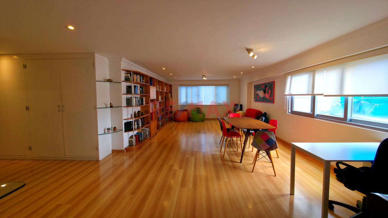 San Isidro | 151.70 M²  | Ascensor Directo | 3 Dormitorios  | 2 Estacionamientos — foto 3