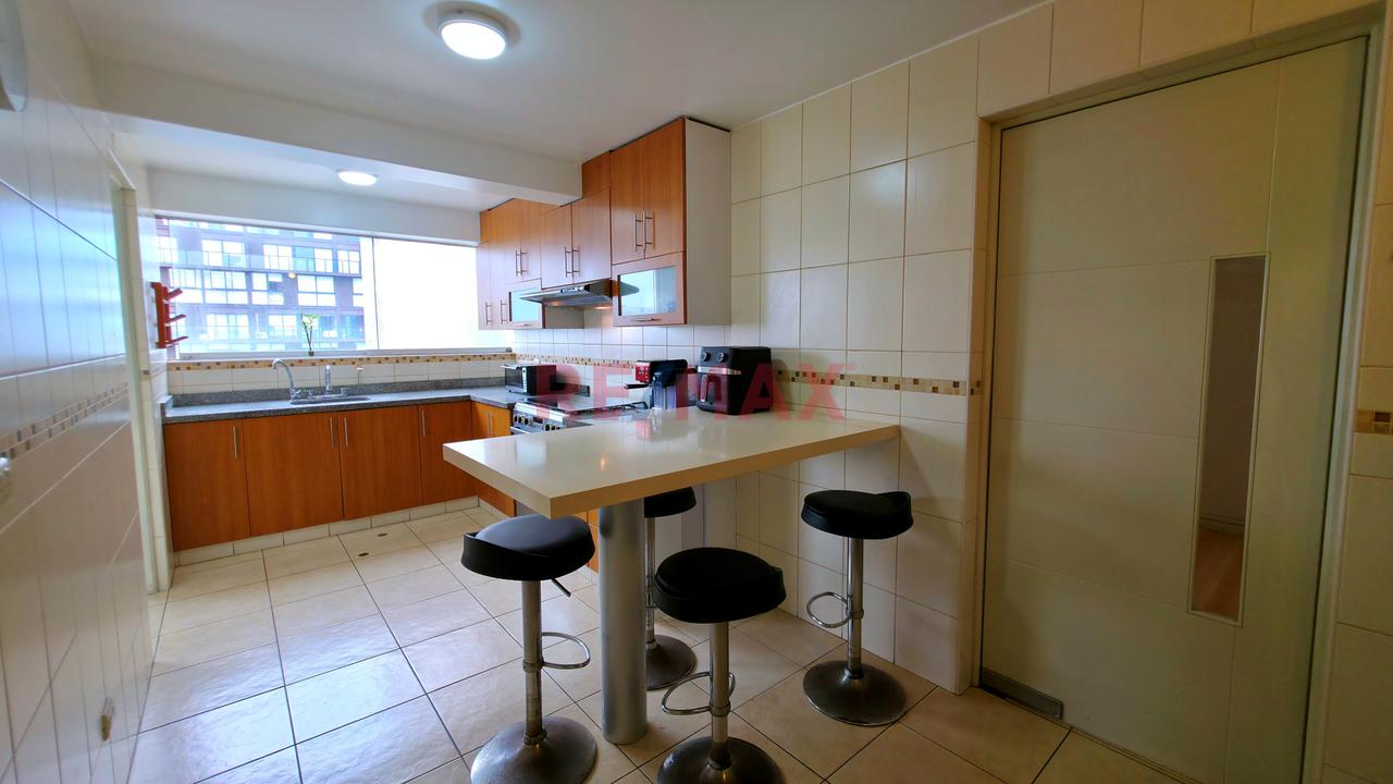 San Isidro | 151.70 M²  | Ascensor Directo | 3 Dormitorios  | 2 Estacionamientos — foto 8