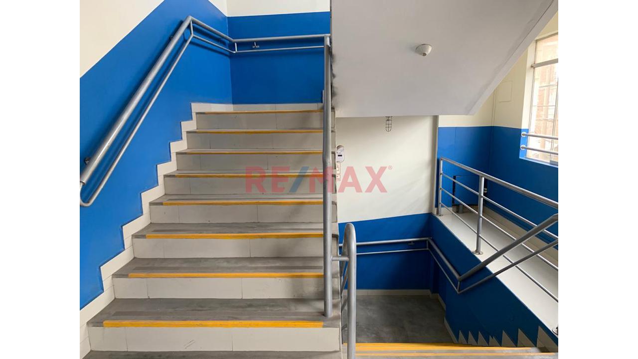 Puente Piedra- Ideal Policlínico I3. 960 M2 Construidos (4 Pisos). Por Mercado Huamantanga - 14