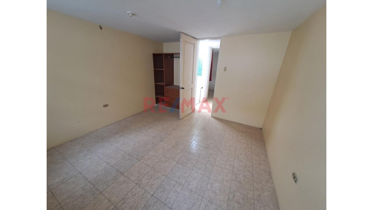 Casa En Venta Cerca Universidad Nacional Lambayeque - 5