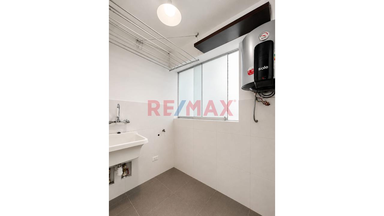 Venta Departamento Barrio Medico Surquillo Limite Miraflores 67M2 | Estacionamiento | Deposito — foto 3
