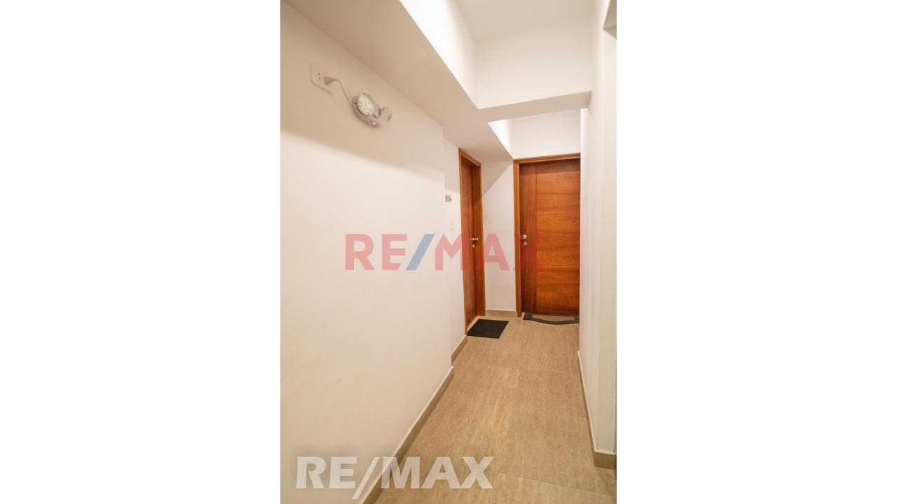 Exclusivo Departamento Limite Con Urbanización Aurora, Urb. Barrio Medico, Surquillo — foto 15