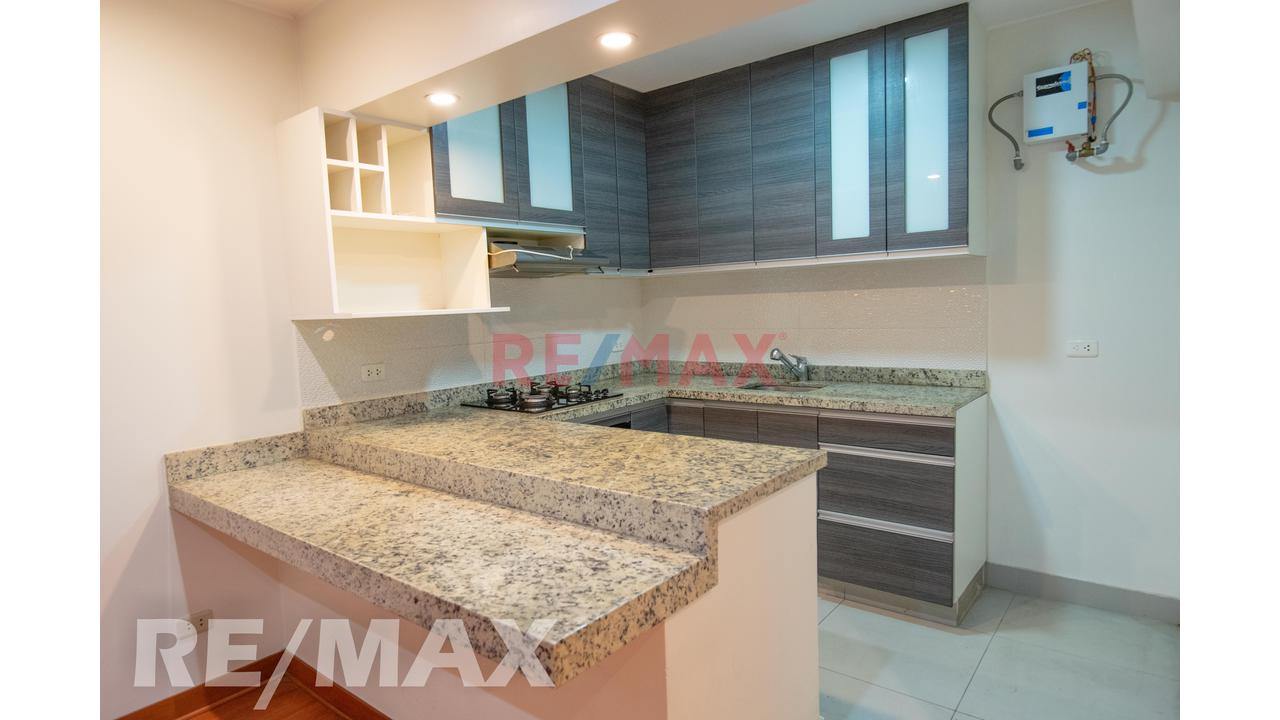 Exclusivo Departamento Limite Con Urbanización Aurora, Urb. Barrio Medico, Surquillo — foto 9