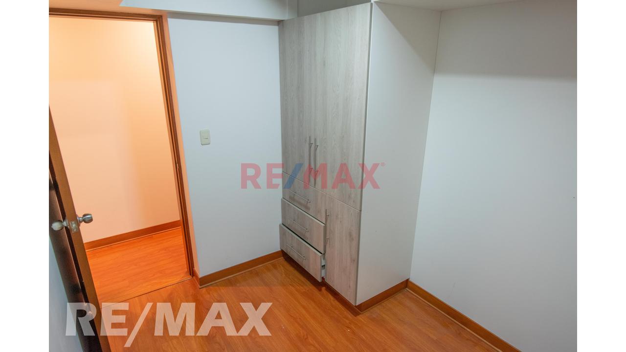 Exclusivo Departamento Limite Con Urbanización Aurora, Urb. Barrio Medico, Surquillo — foto 6