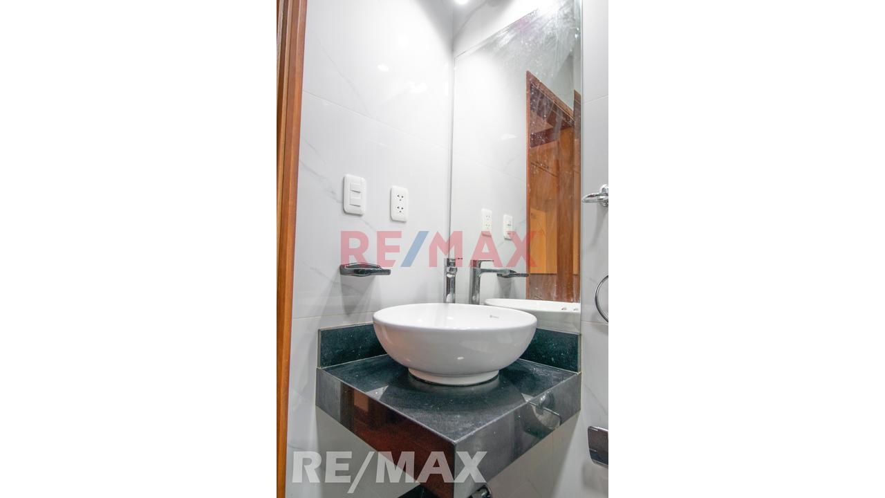 Exclusivo Departamento Limite Con Urbanización Aurora, Urb. Barrio Medico, Surquillo — foto 11
