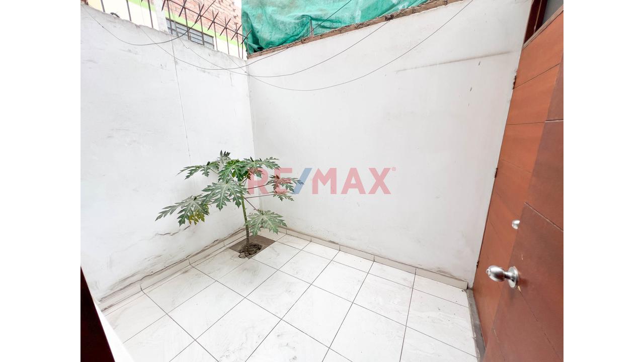 Venta Casa - Urb. Carlos Cueto Fernandini - 11
