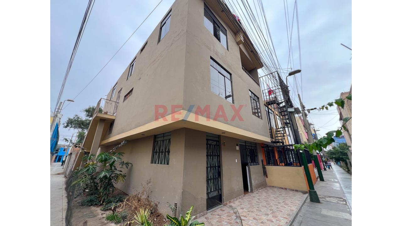 Venta Casa - Urb. Carlos Cueto Fernandini