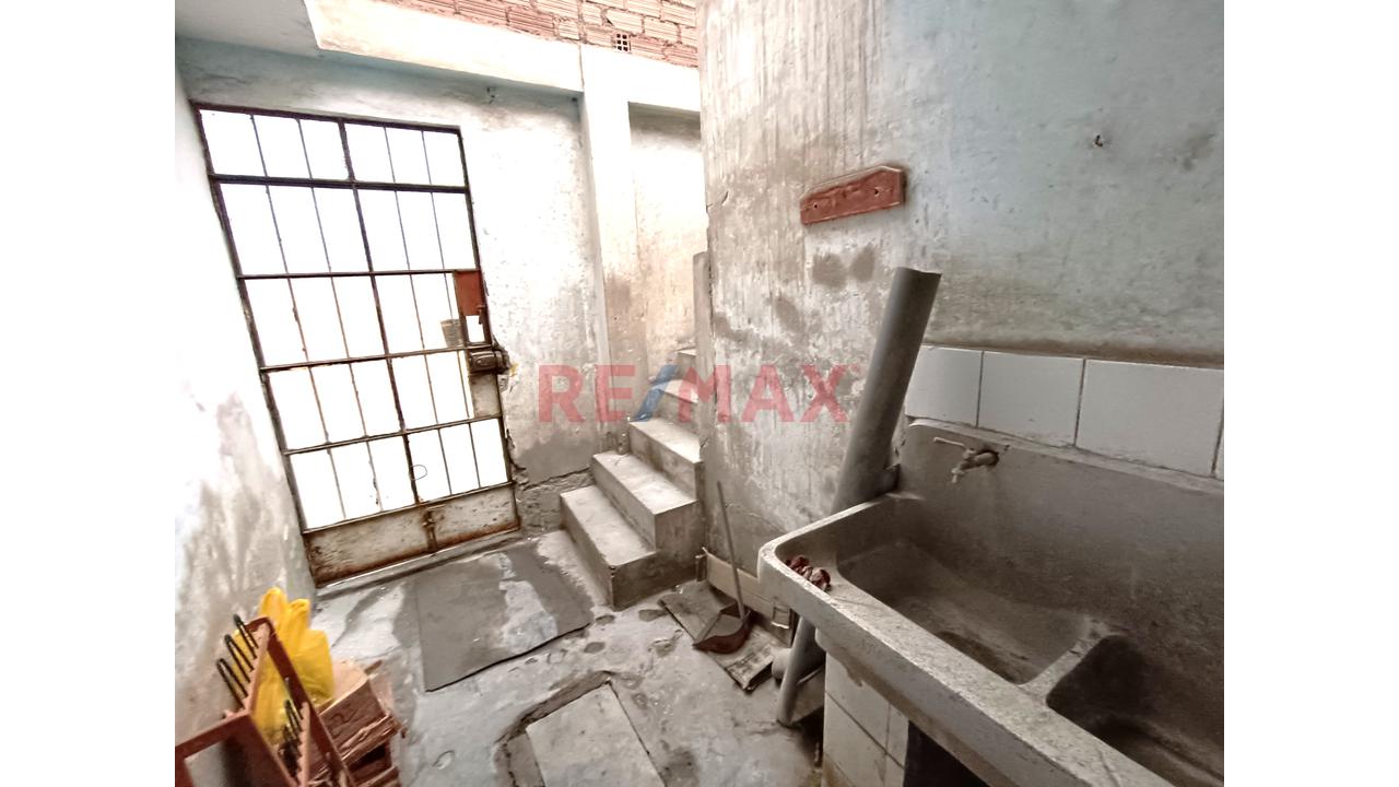 Excelente Oportunidad Casa Para Negocio Puente Piedra - 3