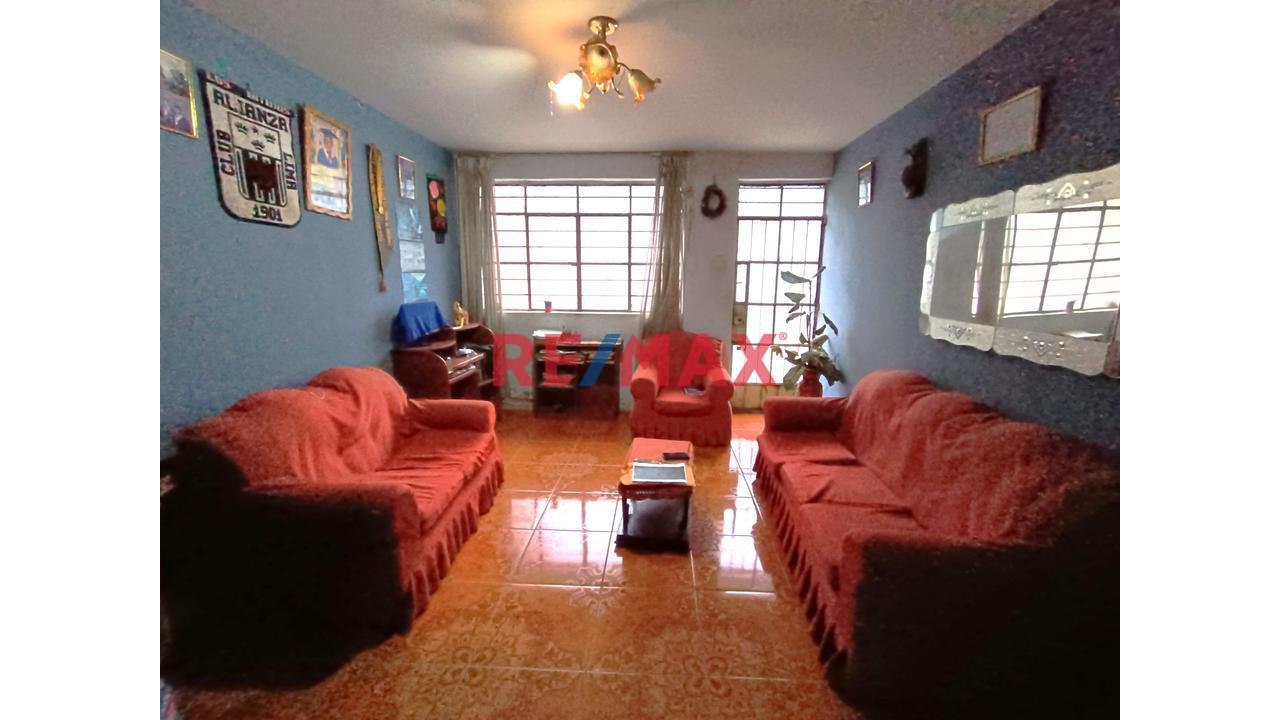 Excelente Oportunidad Casa Para Negocio Puente Piedra - 1
